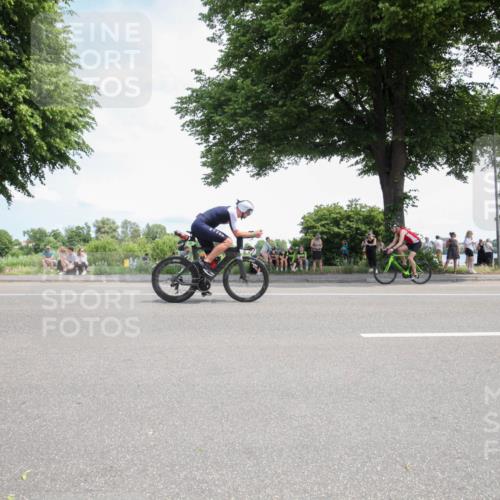 15.06.2025 - 7 Türme Triathlon Yannick Fuchs http://msf.ph/oto/7988993 15.06.2025 12:59:22 Radfahren 237, 298, 467, 745, 755, 763, 842, 1075 meine-sportfotos.de
