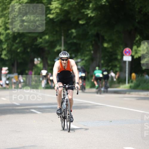 15.06.2025 - 7 Türme Triathlon Yannick Fuchs http://msf.ph/oto/7989007 15.06.2025 13:00:46 Radfahren 327, 361, 641, 927, 992, 1169 meine-sportfotos.de