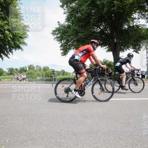 15.06.2025 - 7 Türme Triathlon Yannick Fuchs http://msf.ph/oto/7989042 15.06.2025 12:59:38 Radfahren 546, 558, 663, 727, 792, 802, 859, 952 meine-sportfotos.de