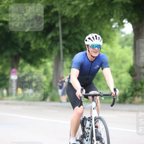 15.06.2025 - 7 Türme Triathlon Yannick Fuchs http://msf.ph/oto/7989051 15.06.2025 11:46:16 Radfahren 247, 309, 315 meine-sportfotos.de