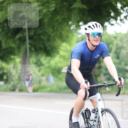 15.06.2025 - 7 Türme Triathlon Yannick Fuchs http://msf.ph/oto/7989054 15.06.2025 11:46:16 Radfahren 247, 309, 315 meine-sportfotos.de