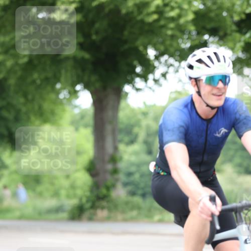 15.06.2025 - 7 Türme Triathlon Yannick Fuchs http://msf.ph/oto/7989062 15.06.2025 11:46:16 Radfahren 247, 309, 315 meine-sportfotos.de