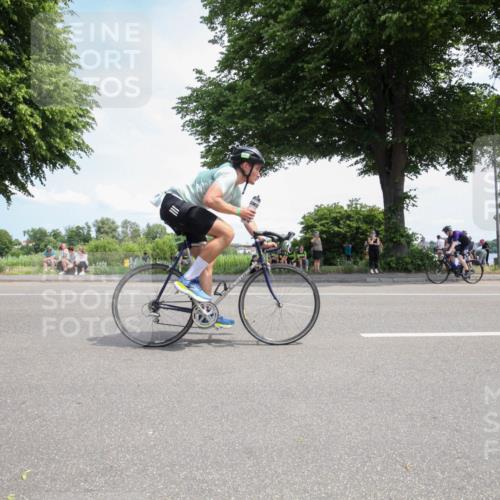 15.06.2025 - 7 Türme Triathlon Yannick Fuchs http://msf.ph/oto/7989097 15.06.2025 13:00:20 Radfahren 355, 461, 495, 531, 577, 665, 741, 869 meine-sportfotos.de