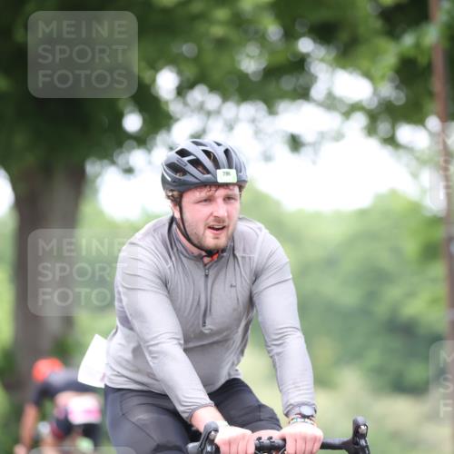 15.06.2025 - 7 Türme Triathlon Yannick Fuchs http://msf.ph/oto/7989137 15.06.2025 11:46:22 Radfahren 235, 315 meine-sportfotos.de