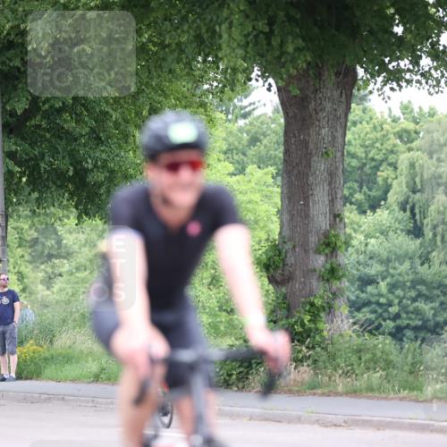 15.06.2025 - 7 Türme Triathlon Yannick Fuchs http://msf.ph/oto/7989145 15.06.2025 11:46:22 Radfahren 235, 315 meine-sportfotos.de