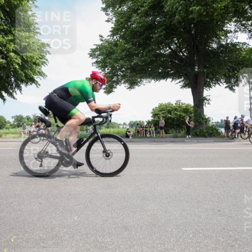 15.06.2025 - 7 Türme Triathlon Yannick Fuchs http://msf.ph/oto/7989203 15.06.2025 13:00:51 Radfahren 298, 327, 361, 376, 398, 467, 467, 515, 524, 545, 774, 804, 846, 872, 927, 1028, 1070, 1091, 1169 meine-sportfotos.de