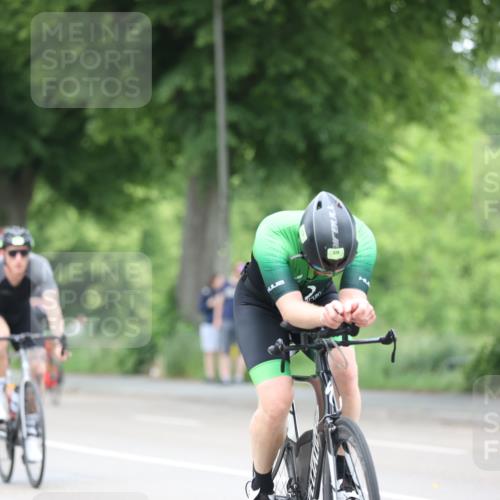 15.06.2025 - 7 Türme Triathlon Yannick Fuchs http://msf.ph/oto/7989237 15.06.2025 11:46:24 Radfahren 202, 235, 315 meine-sportfotos.de