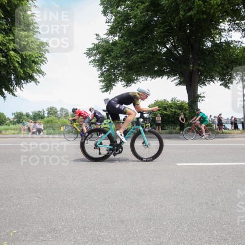 15.06.2025 - 7 Türme Triathlon Yannick Fuchs http://msf.ph/oto/7989264 15.06.2025 13:01:27 Radfahren 441, 564, 573, 596, 786, 793, 877, 901, 910, 915, 971, 988, 1064, 1087, 1136, 1193 meine-sportfotos.de