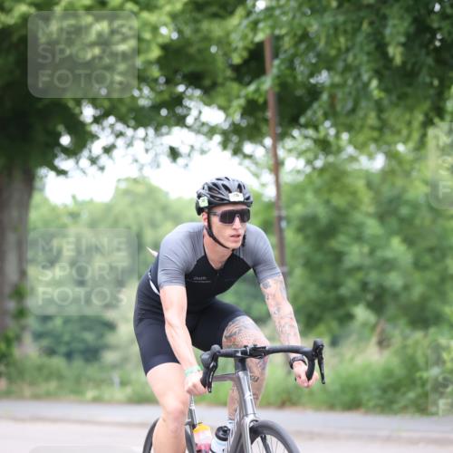15.06.2025 - 7 Türme Triathlon Yannick Fuchs http://msf.ph/oto/7989271 15.06.2025 11:46:26 Radfahren 202, 235, 308, 315 meine-sportfotos.de