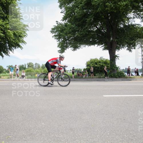 15.06.2025 - 7 Türme Triathlon Yannick Fuchs http://msf.ph/oto/7989315 15.06.2025 13:02:00 Radfahren 353, 453, 456, 644, 853, 1074, 1114 meine-sportfotos.de