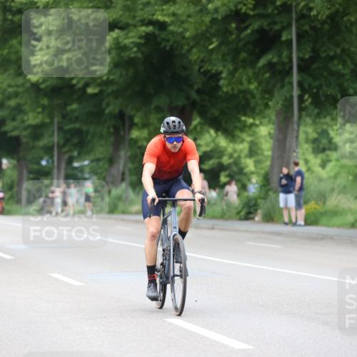 15.06.2025 - 7 Türme Triathlon Yannick Fuchs http://msf.ph/oto/7989318 15.06.2025 11:46:32 Radfahren 202, 308 meine-sportfotos.de