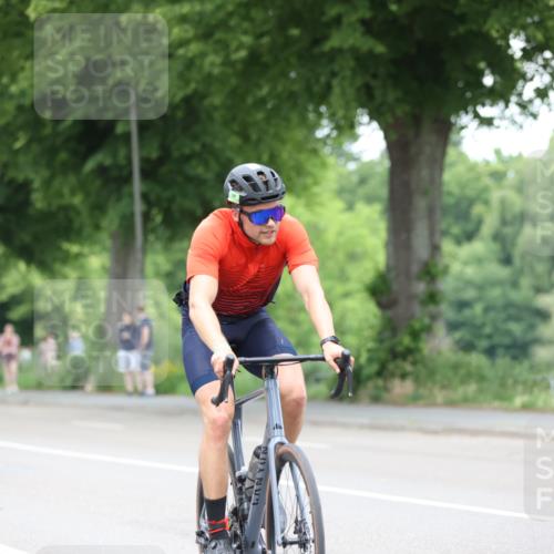 15.06.2025 - 7 Türme Triathlon Yannick Fuchs http://msf.ph/oto/7989332 15.06.2025 11:46:33 Radfahren 202, 308 meine-sportfotos.de
