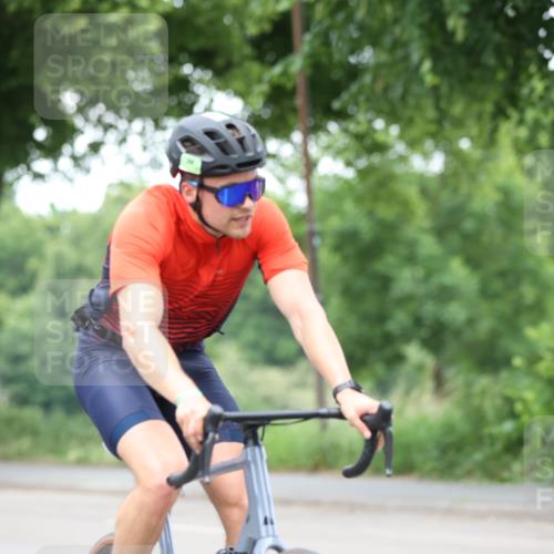 15.06.2025 - 7 Türme Triathlon Yannick Fuchs http://msf.ph/oto/7989341 15.06.2025 11:46:33 Radfahren 202, 308 meine-sportfotos.de