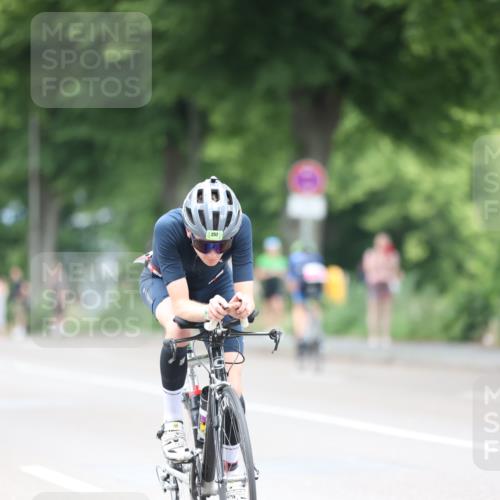 15.06.2025 - 7 Türme Triathlon Yannick Fuchs http://msf.ph/oto/7989370 15.06.2025 11:46:53 Radfahren 257, 291 meine-sportfotos.de