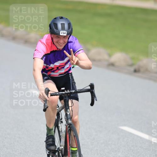 21.06.2025 - 27. Vierlanden-Triathlon H.Heesch http://msf.ph/oto/7989397 15.06.2025 11:47:04 Radfahren 647, 696, 710, 722, 734, 763, 831 meine-sportfotos.de