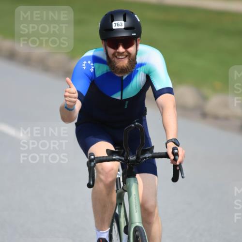 21.06.2025 - 27. Vierlanden-Triathlon H.Heesch http://msf.ph/oto/7989445 15.06.2025 11:47:06 Radfahren 647, 696, 710, 717, 722, 734, 763, 831 meine-sportfotos.de