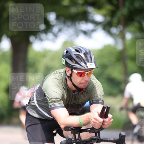 15.06.2025 - 7 Türme Triathlon Yannick Fuchs http://msf.ph/oto/7989496 15.06.2025 13:01:41 Radfahren 264, 621, 1146 meine-sportfotos.de