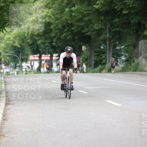 15.06.2025 - 7 Türme Triathlon Yannick Fuchs http://msf.ph/oto/7989535 15.06.2025 11:48:29 Radfahren 257, 291 meine-sportfotos.de