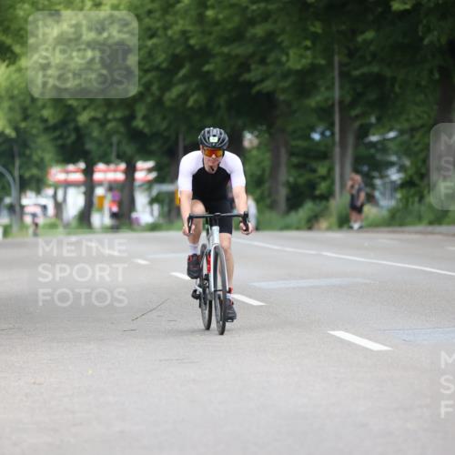 15.06.2025 - 7 Türme Triathlon Yannick Fuchs http://msf.ph/oto/7989539 15.06.2025 11:48:29 Radfahren 257, 291 meine-sportfotos.de