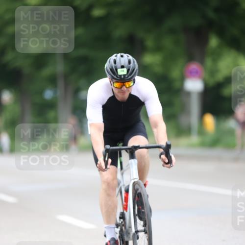 15.06.2025 - 7 Türme Triathlon Yannick Fuchs http://msf.ph/oto/7989552 15.06.2025 11:48:30 Radfahren 257, 291 meine-sportfotos.de