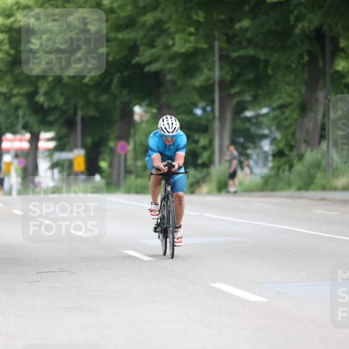 15.06.2025 - 7 Türme Triathlon Yannick Fuchs http://msf.ph/oto/7989576 15.06.2025 11:49:22 Radfahren  meine-sportfotos.de