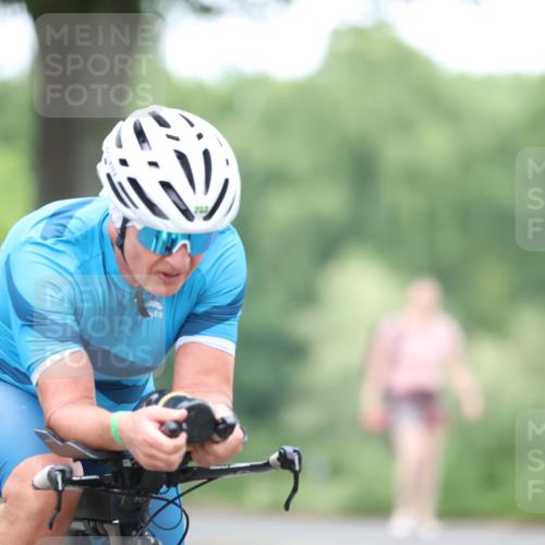15.06.2025 - 7 Türme Triathlon Yannick Fuchs http://msf.ph/oto/7989613 15.06.2025 11:49:24 Radfahren  meine-sportfotos.de