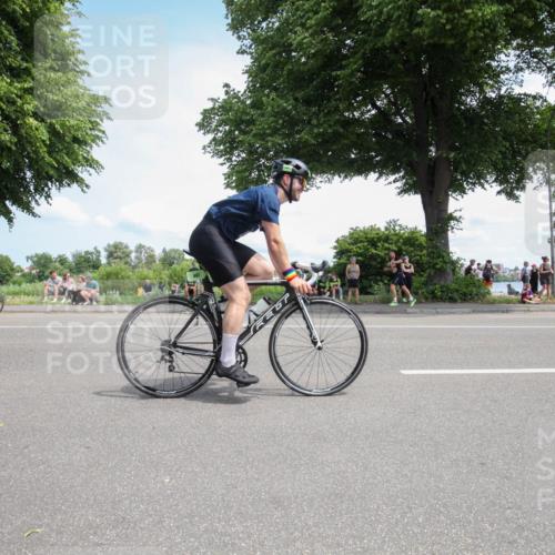 15.06.2025 - 7 Türme Triathlon Yannick Fuchs http://msf.ph/oto/7989633 15.06.2025 13:05:59 Radfahren 320, 447, 479, 794, 972 meine-sportfotos.de