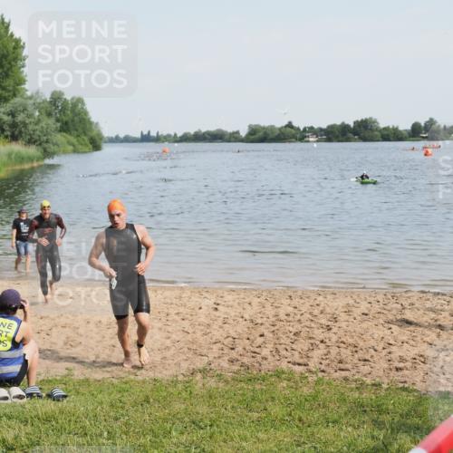 21.06.2025 - 27. Vierlanden-Triathlon MichiJ http://msf.ph/oto/7989655 15.06.2026 09:52:03 Schwimmen 282, 288, 292 meine-sportfotos.de