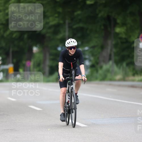 15.06.2025 - 7 Türme Triathlon Yannick Fuchs http://msf.ph/oto/7989684 15.06.2025 11:49:52 Radfahren 327 meine-sportfotos.de