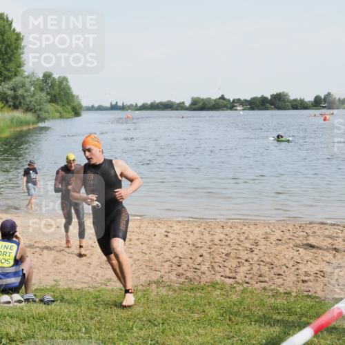 21.06.2025 - 27. Vierlanden-Triathlon MichiJ http://msf.ph/oto/7989691 15.06.2026 09:52:04 Schwimmen 282, 288, 292 meine-sportfotos.de