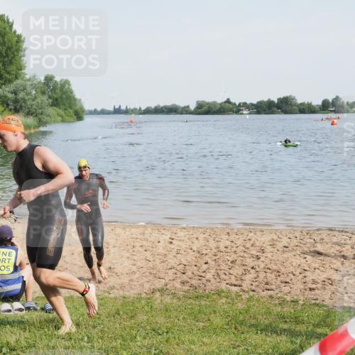 21.06.2025 - 27. Vierlanden-Triathlon MichiJ http://msf.ph/oto/7989714 15.06.2026 09:52:05 Schwimmen 282, 288, 292 meine-sportfotos.de