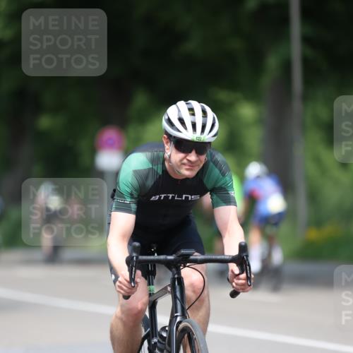 15.06.2025 - 7 Türme Triathlon Yannick Fuchs http://msf.ph/oto/7989741 15.06.2025 13:02:19 Radfahren 234, 398, 667, 1047, 1162 meine-sportfotos.de