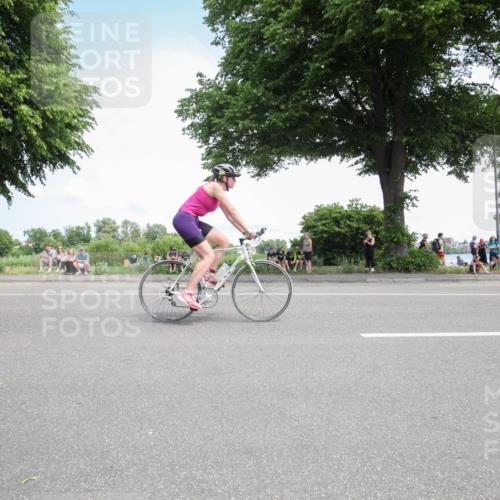 15.06.2025 - 7 Türme Triathlon Yannick Fuchs http://msf.ph/oto/7989767 15.06.2025 13:07:07 Radfahren 617, 702, 785, 1080 meine-sportfotos.de