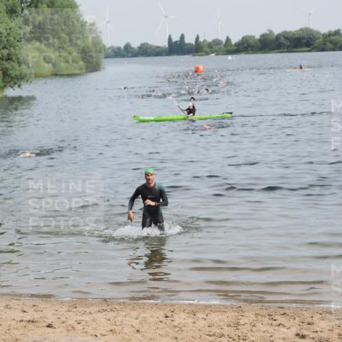 21.06.2025 - 27. Vierlanden-Triathlon MichiJ http://msf.ph/oto/7989768 15.06.2026 09:52:40 Schwimmen 313 meine-sportfotos.de