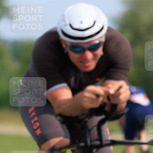 15.06.2025 - 27. Vierlanden-Triathlon H.Heesch http://msf.ph/oto/7989785 15.06.2025 09:42:42 Radfahren 6, 46, 163, 186, 247 meine-sportfotos.de