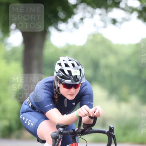15.06.2025 - 7 Türme Triathlon Yannick Fuchs http://msf.ph/oto/7989796 15.06.2025 11:50:42 Radfahren 298 meine-sportfotos.de