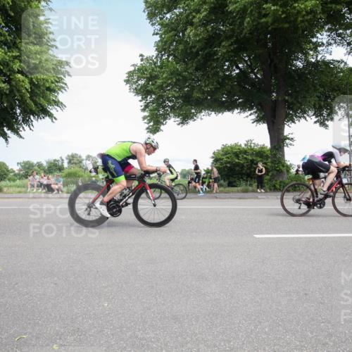 15.06.2025 - 7 Türme Triathlon Yannick Fuchs http://msf.ph/oto/7989866 15.06.2025 13:08:16 Radfahren 321, 338, 600, 603, 1065 meine-sportfotos.de