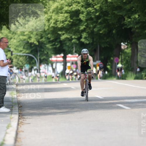 15.06.2025 - 7 Türme Triathlon Yannick Fuchs http://msf.ph/oto/7989885 15.06.2025 13:02:34 Radfahren 196, 271, 376, 525, 641, 717, 899, 1044, 1052, 1095 meine-sportfotos.de
