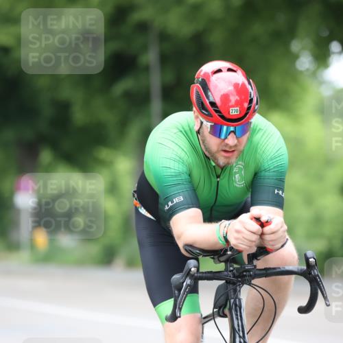 15.06.2025 - 7 Türme Triathlon Yannick Fuchs http://msf.ph/oto/7989907 15.06.2025 11:51:34 Radfahren 272, 327 meine-sportfotos.de
