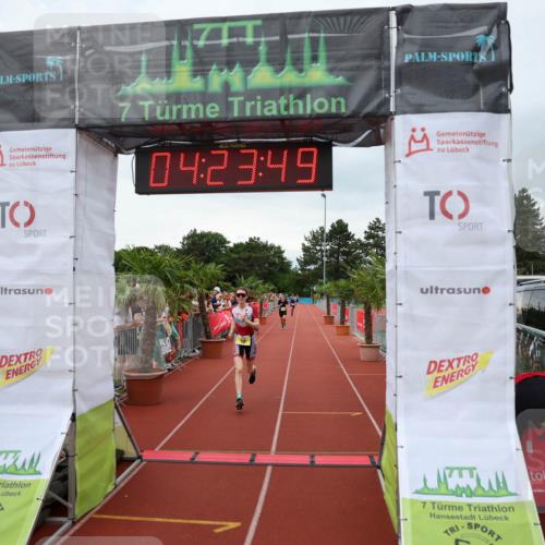 15.06.2025 - 7 Türme Triathlon Michael Strokosch http://msf.ph/oto/7989927 15.06.2025 14:23:48 Ziel 622, 632, 711, 823, 1179 meine-sportfotos.de