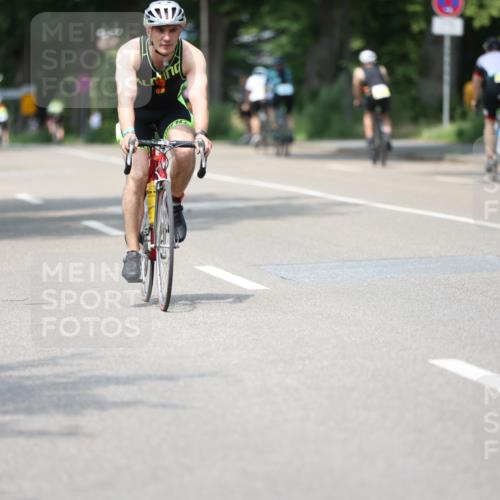 15.06.2025 - 7 Türme Triathlon Yannick Fuchs http://msf.ph/oto/7989936 15.06.2025 13:02:36 Radfahren 196, 271, 376, 525, 641, 717, 736, 1095 meine-sportfotos.de