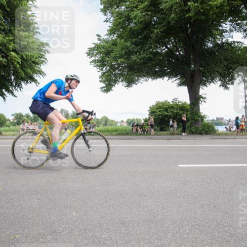 15.06.2025 - 7 Türme Triathlon Yannick Fuchs http://msf.ph/oto/7989987 15.06.2025 13:10:09 Radfahren 230, 553 meine-sportfotos.de