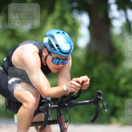 15.06.2025 - 7 Türme Triathlon Yannick Fuchs http://msf.ph/oto/7990013 15.06.2025 13:03:07 Radfahren 194, 652, 798, 826, 953, 1085, 1106, 1180 meine-sportfotos.de