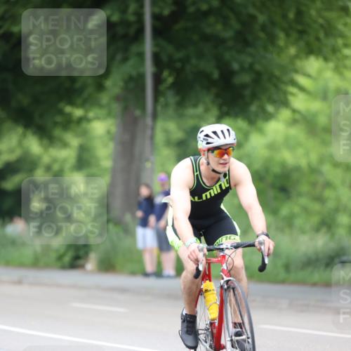 15.06.2025 - 7 Türme Triathlon Yannick Fuchs http://msf.ph/oto/7990023 15.06.2025 11:51:50 Radfahren 252, 271, 316, 325 meine-sportfotos.de
