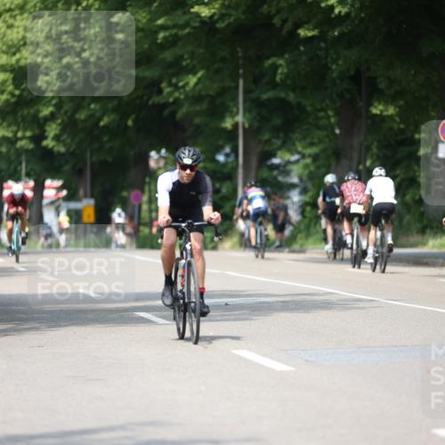15.06.2025 - 7 Türme Triathlon Yannick Fuchs http://msf.ph/oto/7990053 15.06.2025 13:03:32 Radfahren 334, 469, 554 meine-sportfotos.de