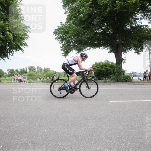 15.06.2025 - 7 Türme Triathlon Yannick Fuchs http://msf.ph/oto/7990060 15.06.2025 13:11:11 Radfahren 243, 607, 757, 947, 984 meine-sportfotos.de