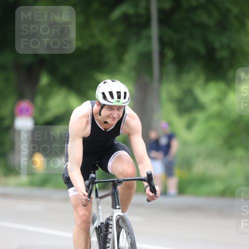 15.06.2025 - 7 Türme Triathlon Yannick Fuchs http://msf.ph/oto/7990070 15.06.2025 11:51:52 Radfahren 252, 271, 316 meine-sportfotos.de