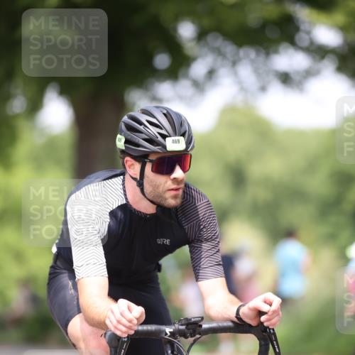 15.06.2025 - 7 Türme Triathlon Yannick Fuchs http://msf.ph/oto/7990091 15.06.2025 13:03:34 Radfahren 334, 469, 587 meine-sportfotos.de