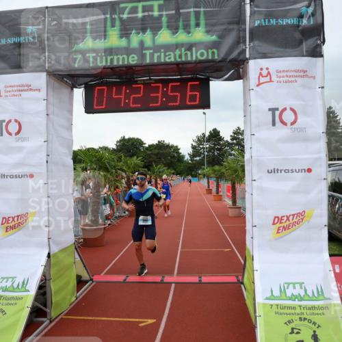 15.06.2025 - 7 Türme Triathlon Michael Strokosch http://msf.ph/oto/7990097 15.06.2025 14:23:55 Ziel 595, 823, 861, 1038 meine-sportfotos.de