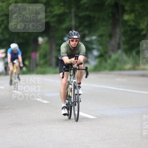 15.06.2025 - 7 Türme Triathlon Yannick Fuchs http://msf.ph/oto/7990118 15.06.2025 11:52:15 Radfahren 230, 298 meine-sportfotos.de